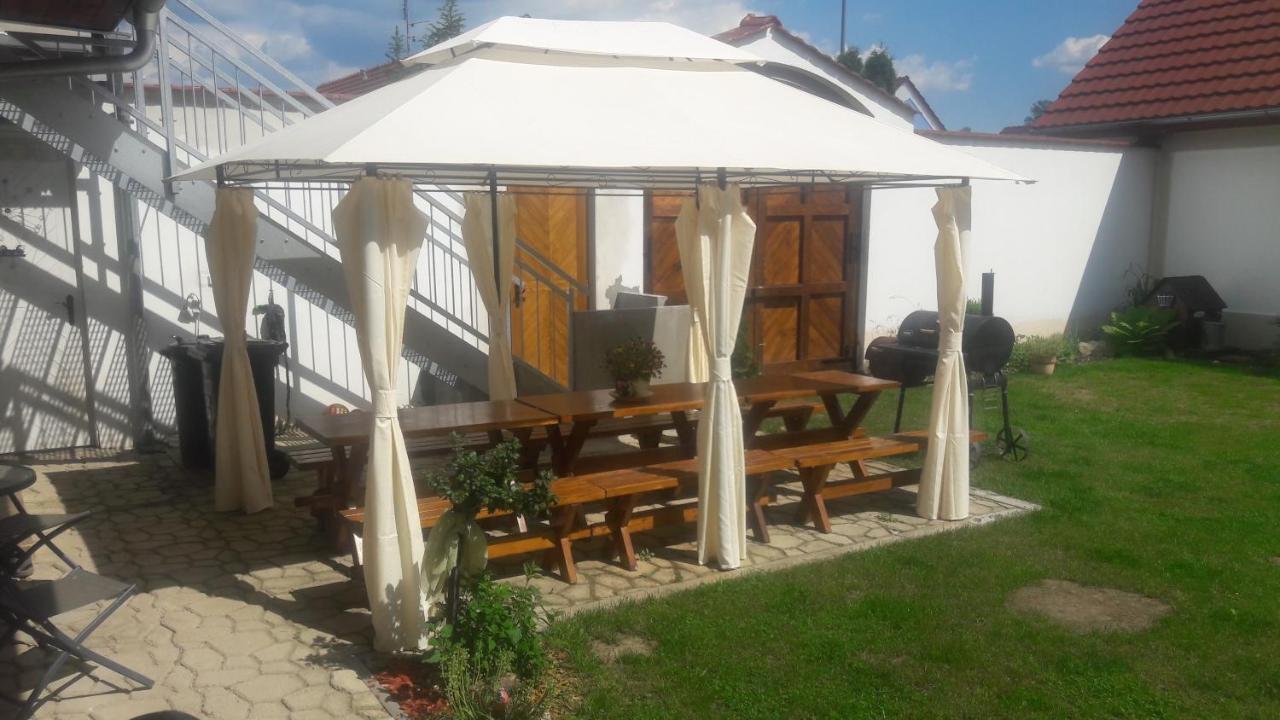 Ubytovani Otin Jindrichuv Hradec Bagian luar foto